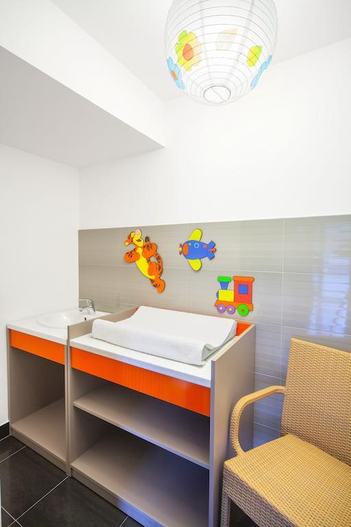Hotel Miodowy Mlyn Опатов Екстериор снимка